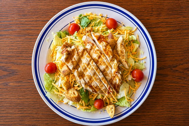 Lunch Grilled Chicken Salad.