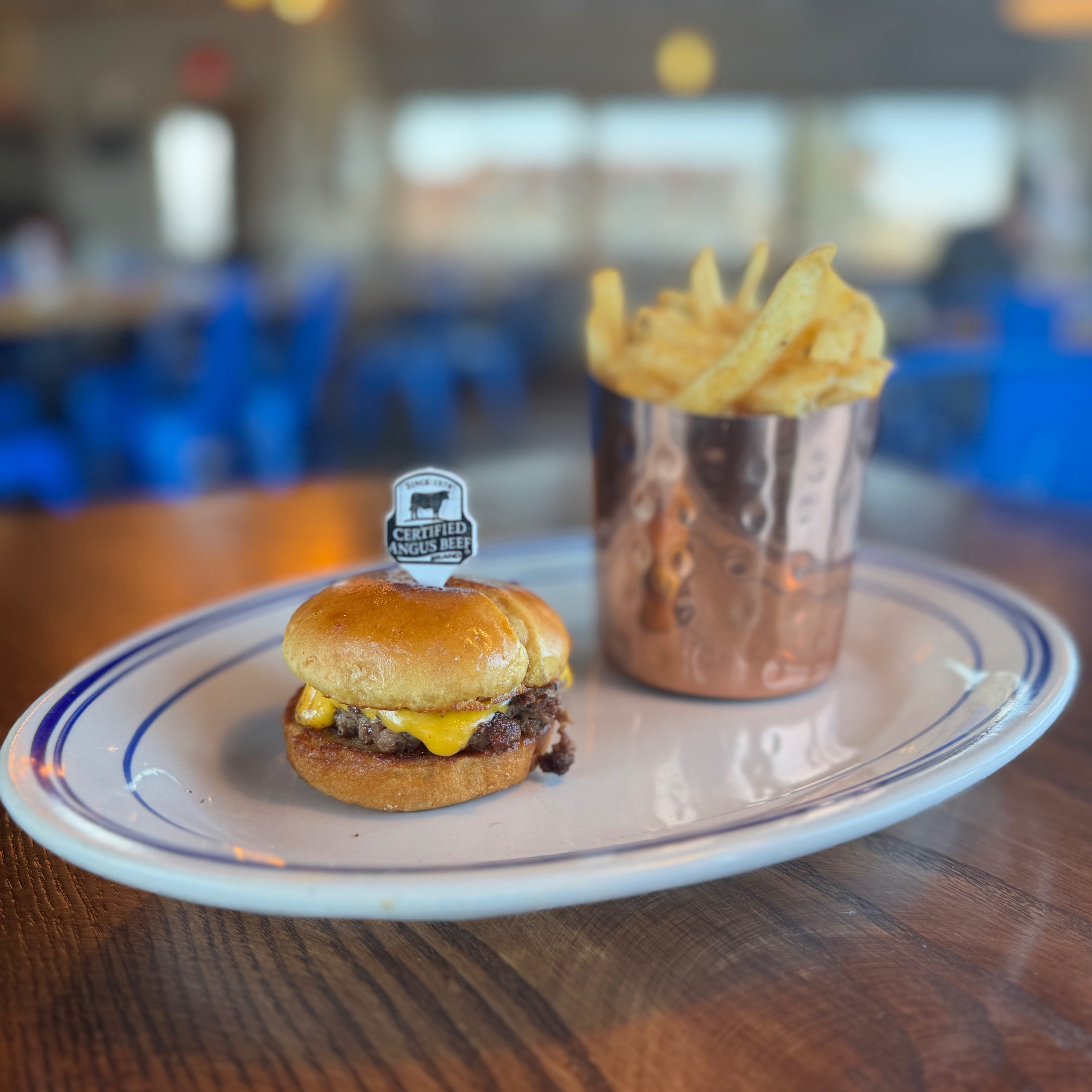 Kids Cheese Burger.